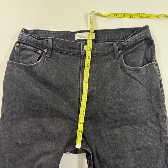 Abercrombie The 90s Straight Ultra High Rise Jeans Long Length - Picture 5 of 8